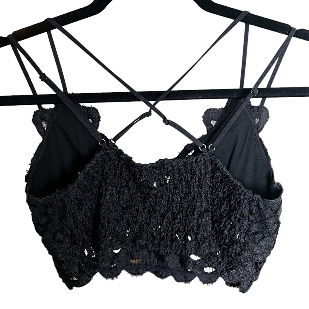 Impeccable Pig | EUC Black lace Bralette w/Pads & Adjustable Straps Size… - Picture 2 of 3